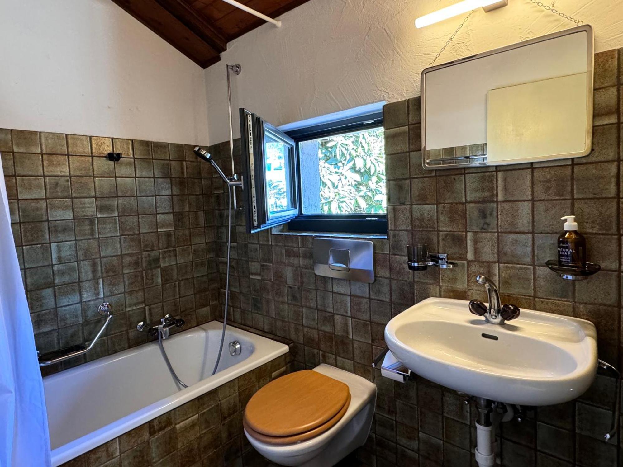 Cozy Apartment In The Green Locarno Zewnętrze zdjęcie